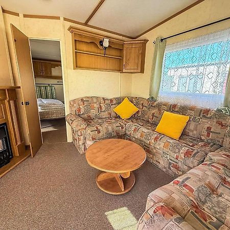 6 Berth Caravan By The Beach In Hunstanton In Norfolk, Pets Welcome Ref 13009L Buitenkant foto