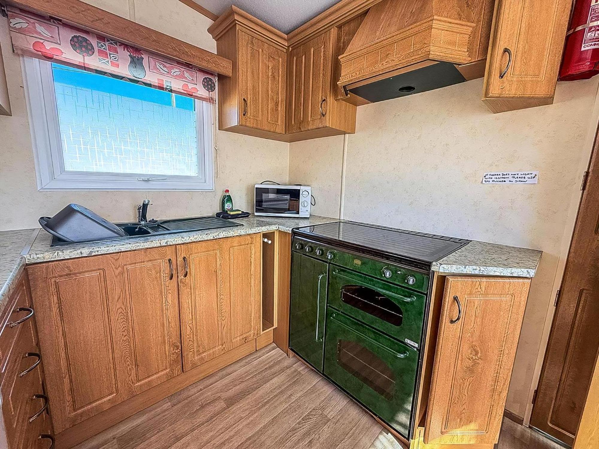 6 Berth Caravan By The Beach In Hunstanton In Norfolk, Pets Welcome Ref 13009L Buitenkant foto