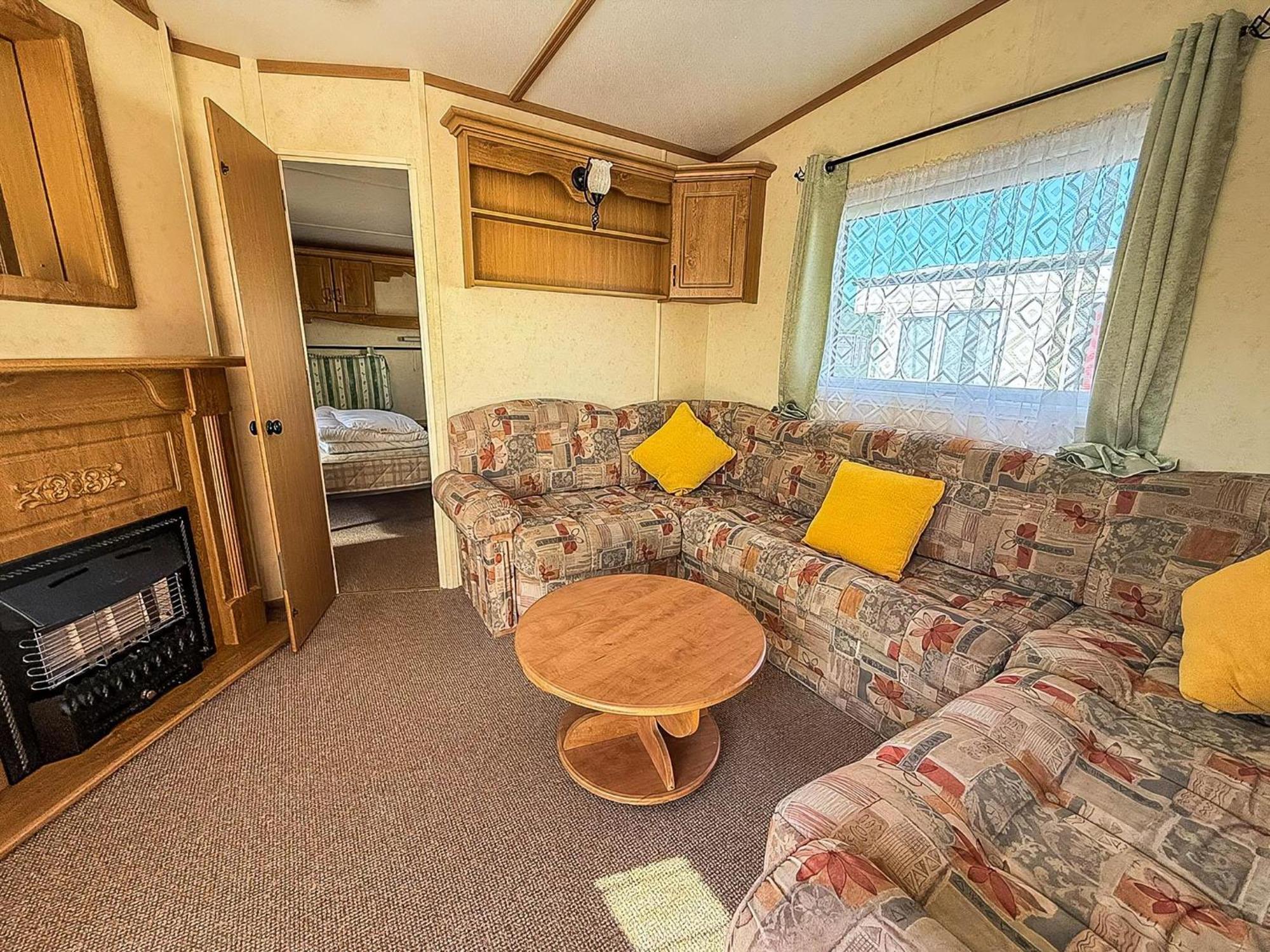 6 Berth Caravan By The Beach In Hunstanton In Norfolk, Pets Welcome Ref 13009L Buitenkant foto