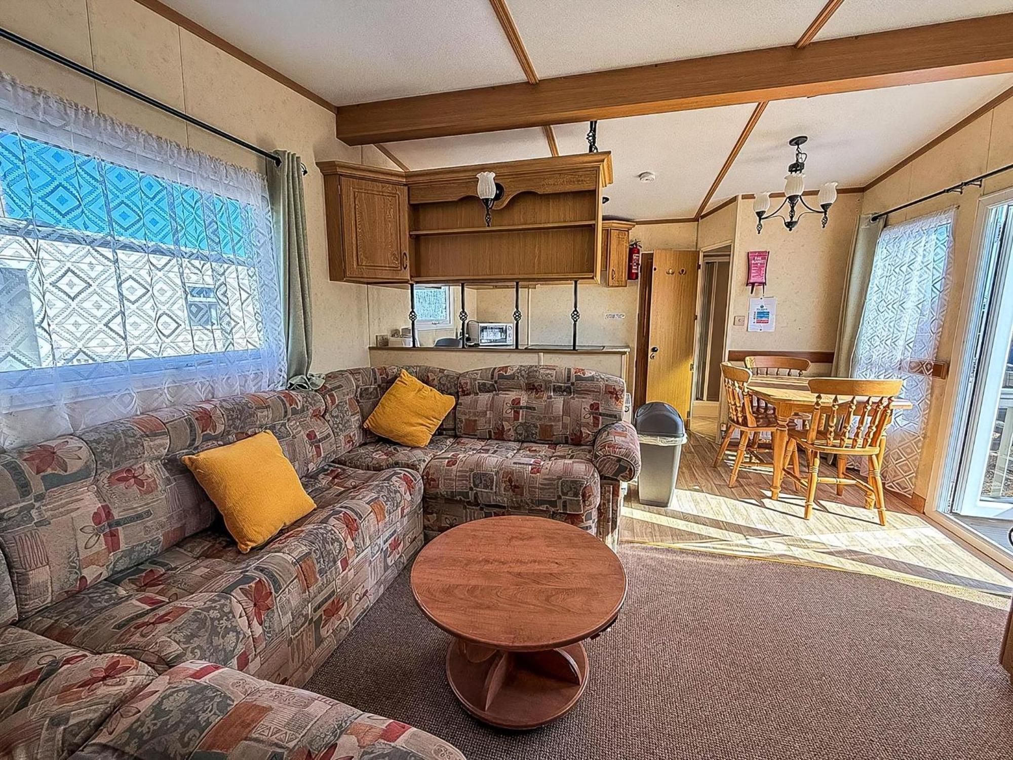 6 Berth Caravan By The Beach In Hunstanton In Norfolk, Pets Welcome Ref 13009L Buitenkant foto